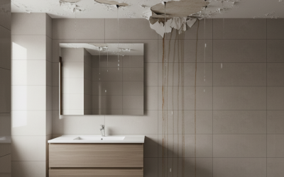 Filtración en el techo del baño: causas, pruebas y pasos